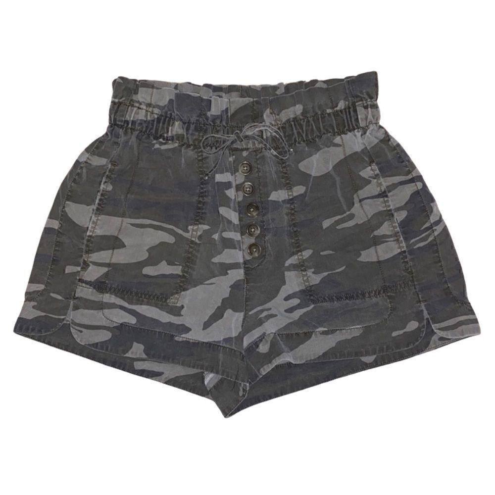 Express extreme high rise camo paperbag shorts